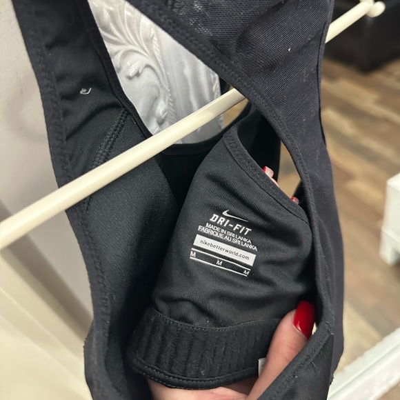 Nike tops - Picture 5 of 5